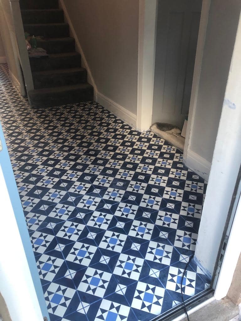 Tiled hall floor: View 2