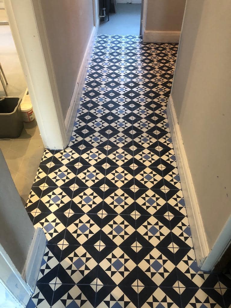 Tiled hall floor: View 6